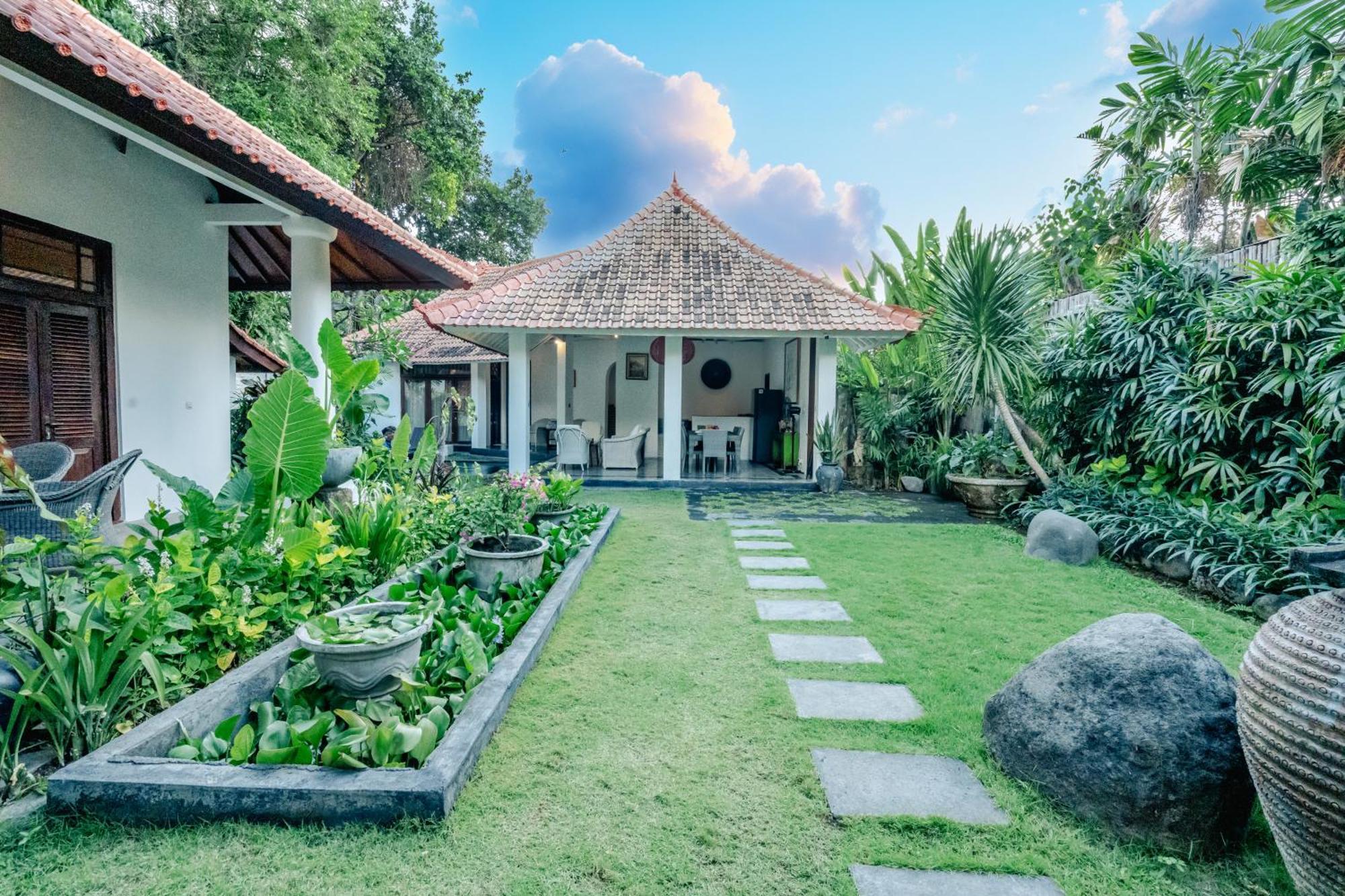 Villa Etnik Seminyak Extérieur photo