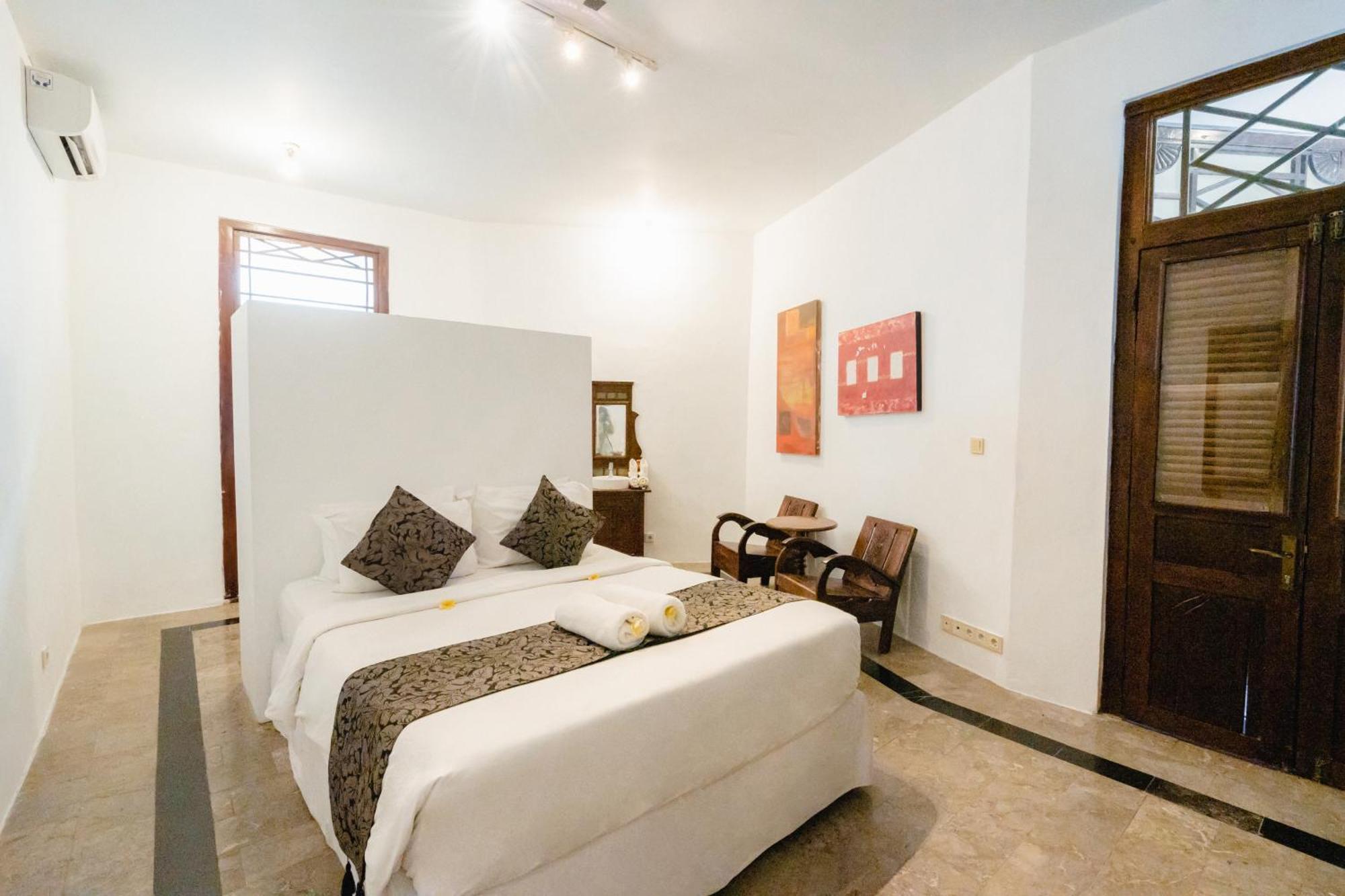 Villa Etnik Seminyak Extérieur photo