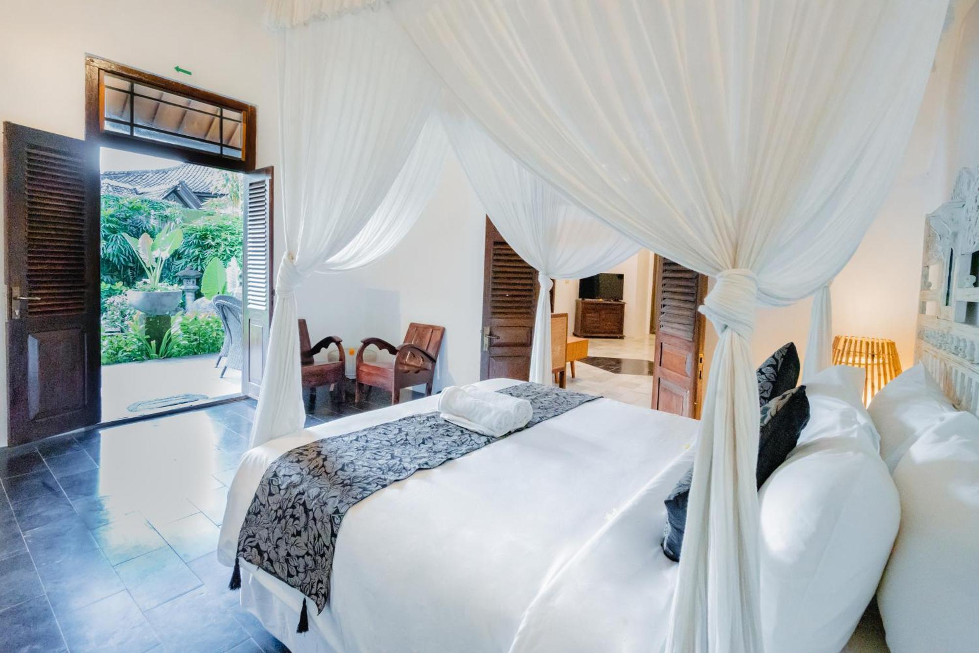 Villa Etnik Seminyak Extérieur photo
