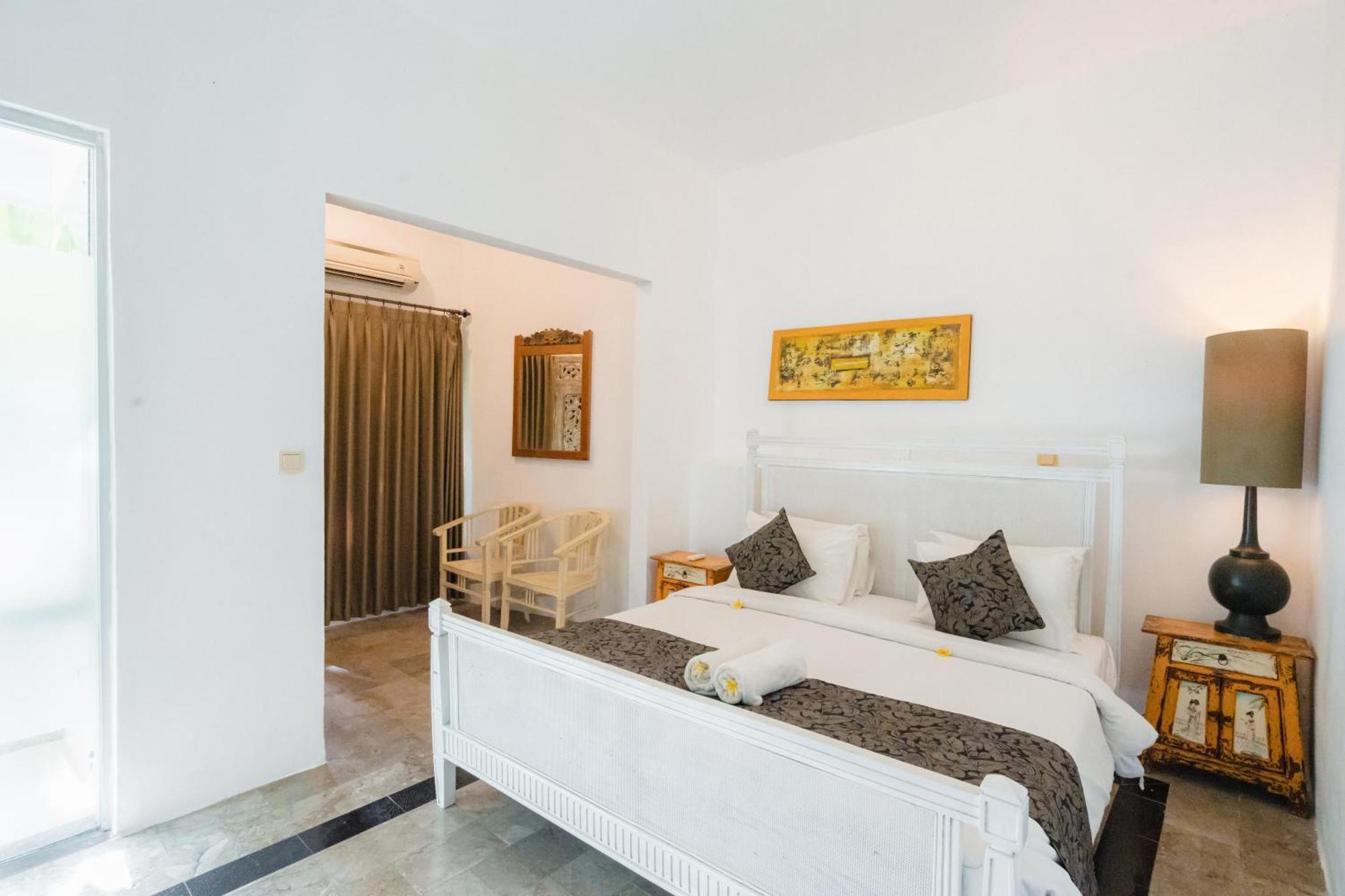 Villa Etnik Seminyak Extérieur photo
