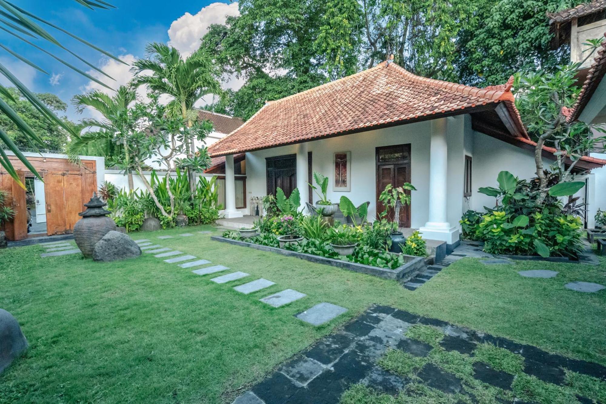 Villa Etnik Seminyak Extérieur photo